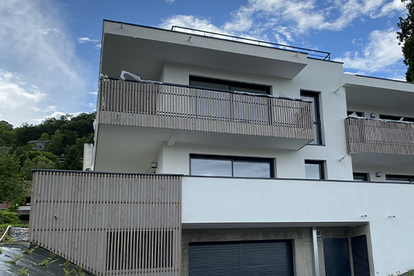 garde-corps-balcon-maison-contemporaine